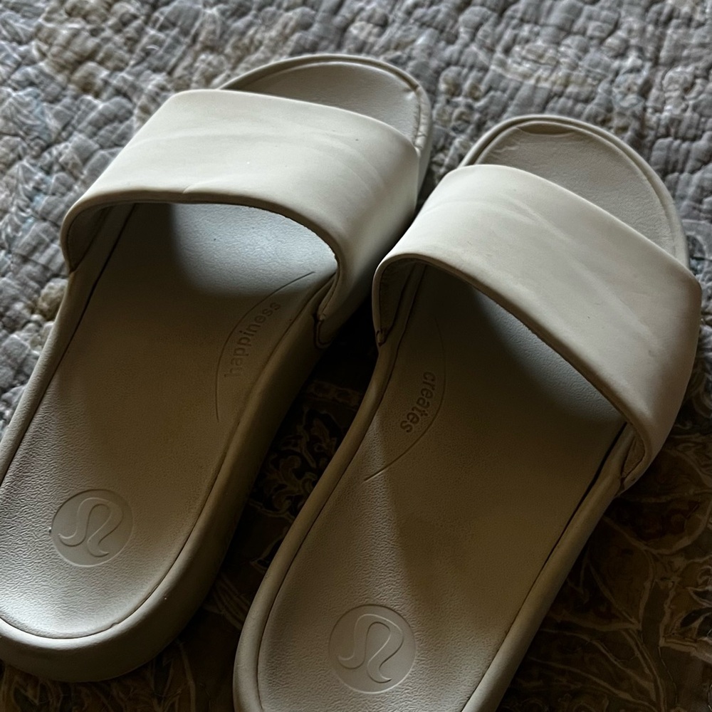 lululemon athletica Cream Sandals - Picture 3 of 3